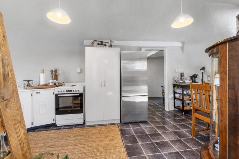 Photo of property in 17 Chartwell Drive, Eltham, 4322