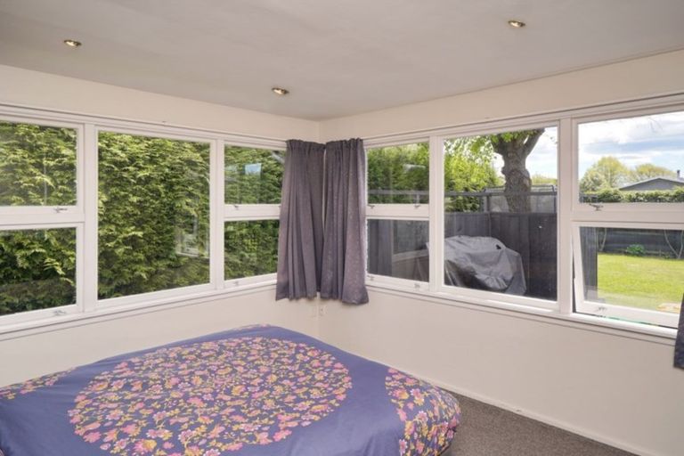 Photo of property in 31 Woodend Road, Woodend, 7610