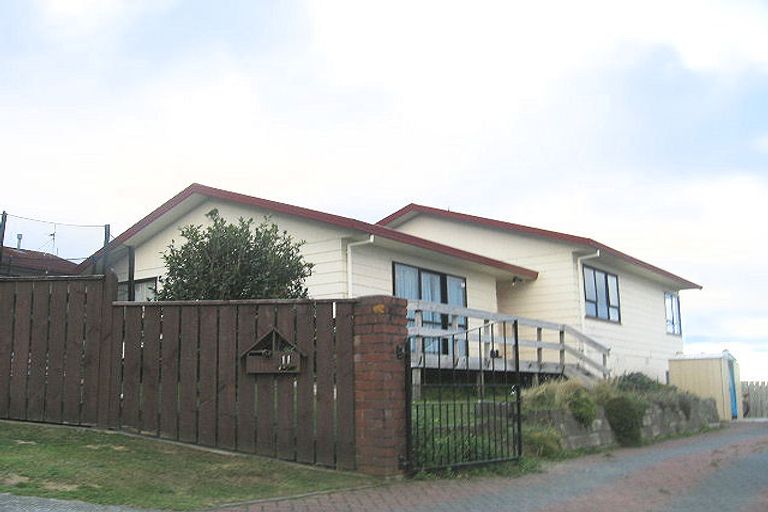 Photo of property in 13 Caldwell Street, Karori, Wellington, 6012