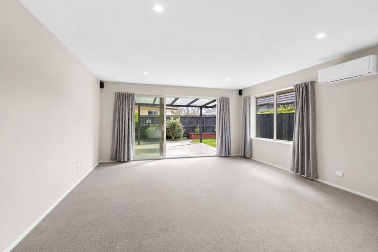 Photo of property in 34 Shands Road, Hornby, Christchurch, 8042