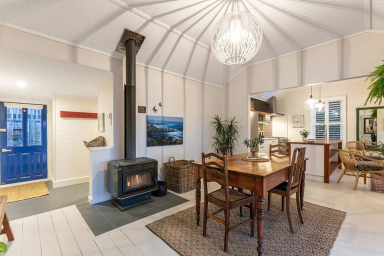 Photo of property in 3 Sand Track, Paekakariki, 5034