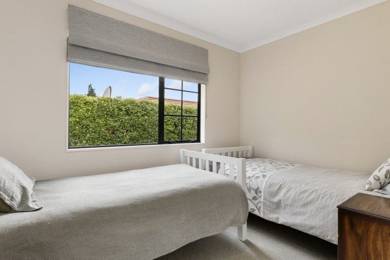 Photo of property in 2/19 Brunette Drive, Acacia Bay, Taupo, 3330