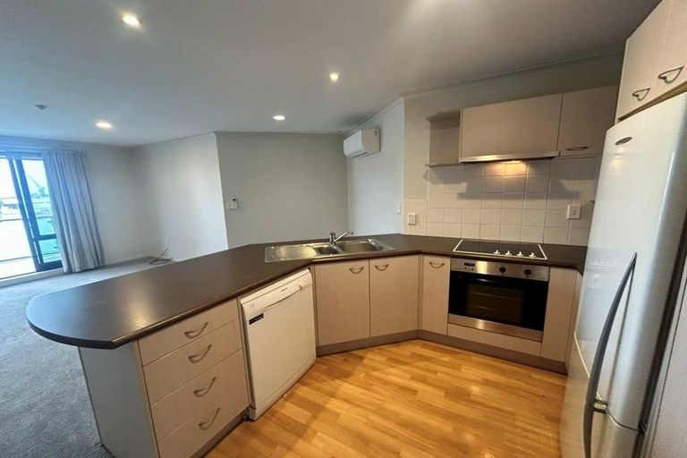 Photo of property in 281 Maunganui Road, Mount Maunganui, 3116