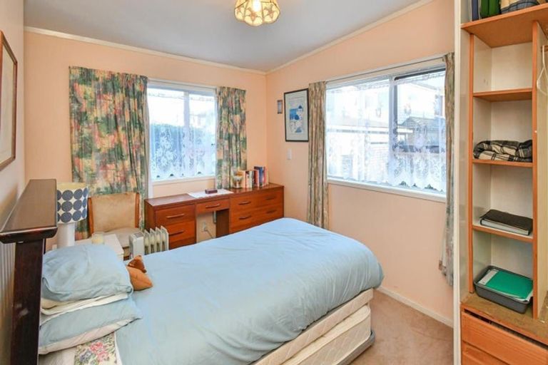 Photo of property in 233 Hill Road, The Gardens, Auckland, 2105