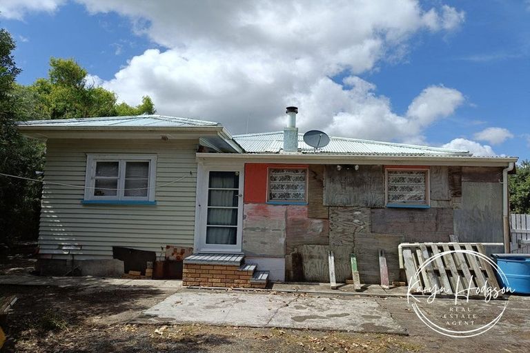 Photo of property in 63 Freyberg Road, Ruawai, 0530