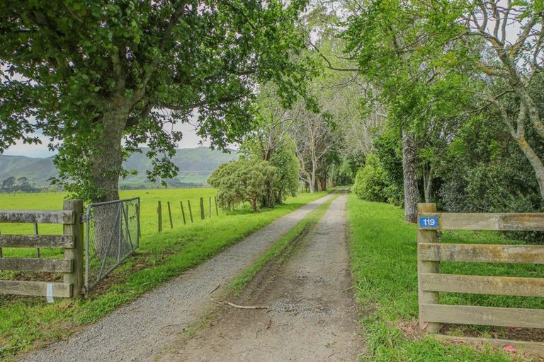 Photo of property in 119 Engles Road, Shannon, 4821