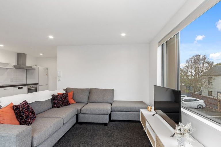 Photo of property in 11/318 Barbadoes Street, Christchurch Central, Christchurch, 8011