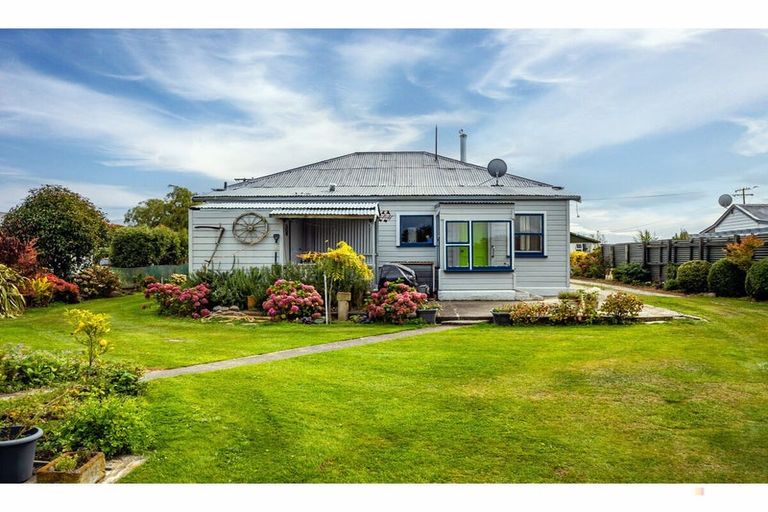 Photo of property in 32 Augustine Street, Waimate, 7924