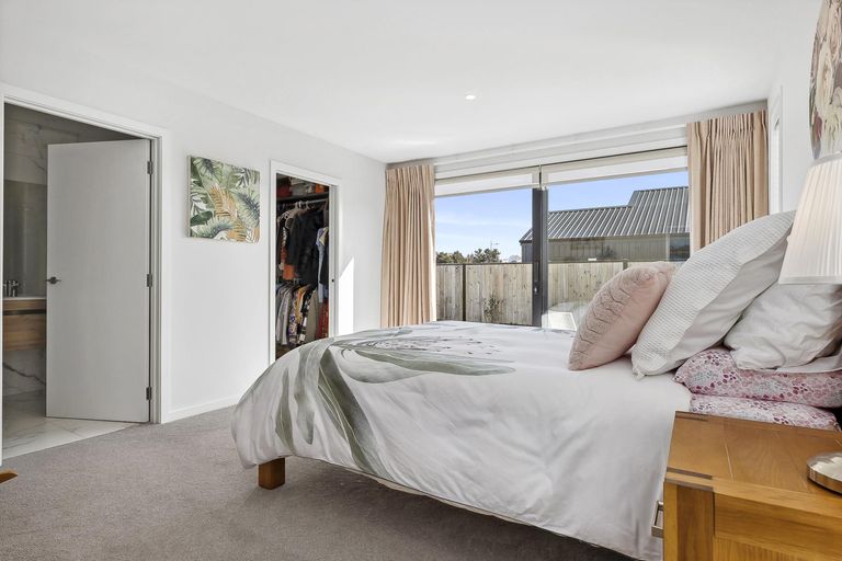 Photo of property in 47 Pounamu Avenue, Albert Town, Wanaka, 9305