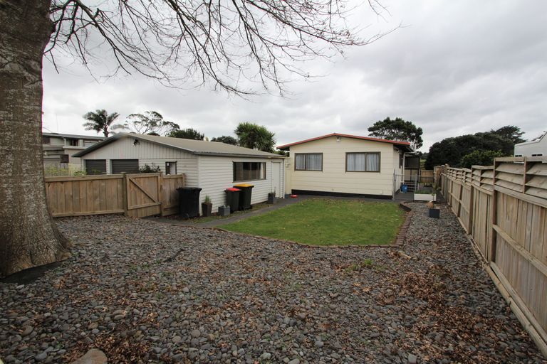 Photo of property in 23 Bluewater Place, Wattle Downs, Auckland, 2103