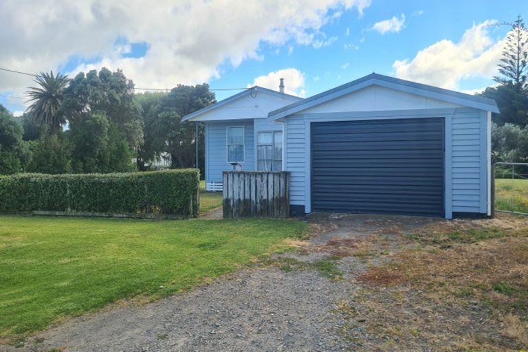 Photo of property in 3 King Street, Opunake, 4616