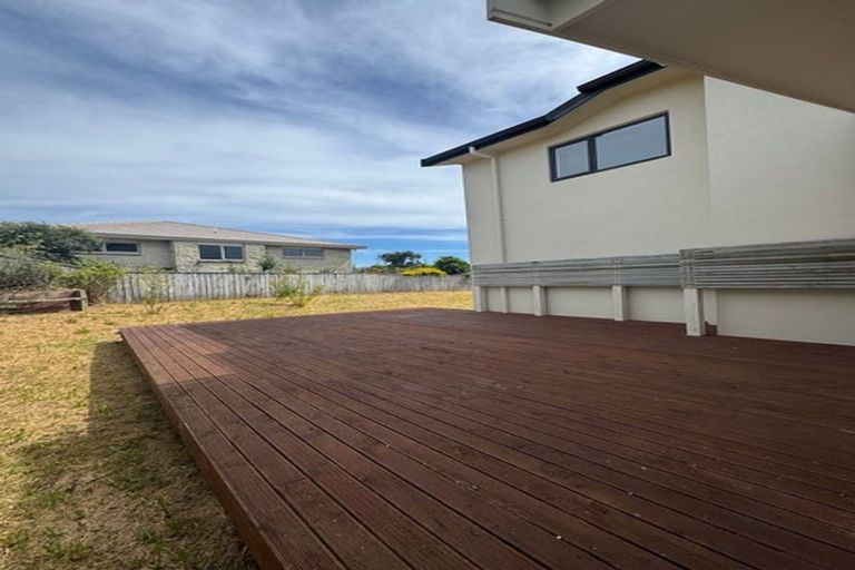 Photo of property in 19 Milford Street, Aotea, Porirua, 5024