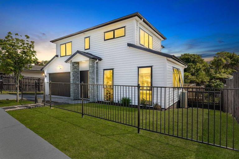 Photo of property in 12 Cirrus Way, Ranui, Auckland, 0612