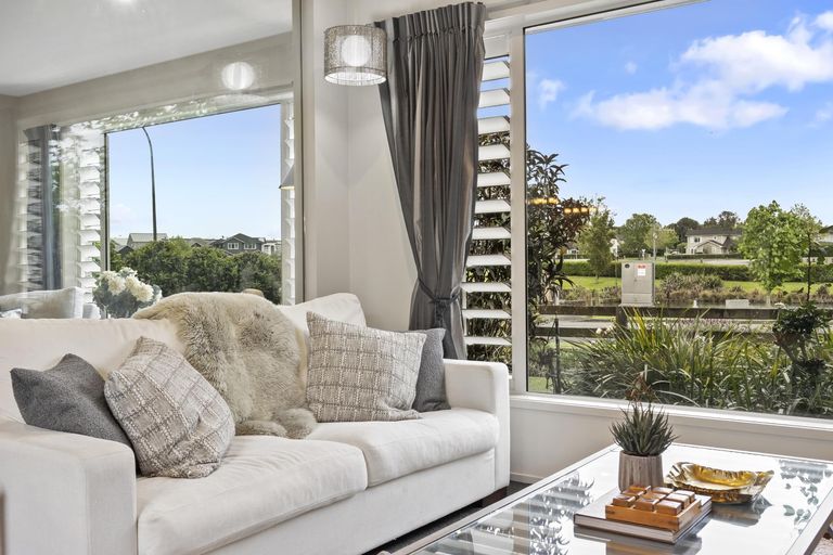 Photo of property in 10 Lake Drive, Karaka, Papakura, 2113