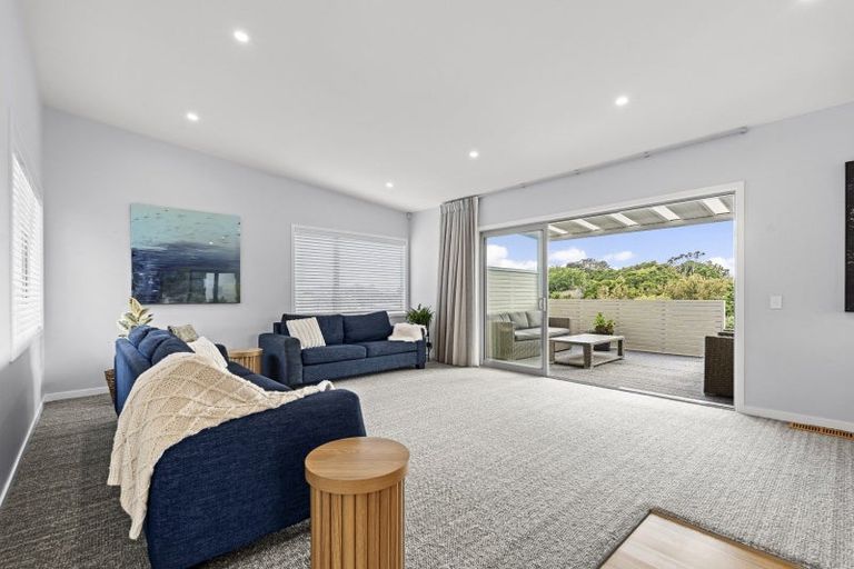 Photo of property in 2 Fern Lane, Whalers Gate, New Plymouth, 4310