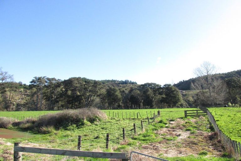 Photo of property in 929 Tiniroto Road, Ruakituri, 4195