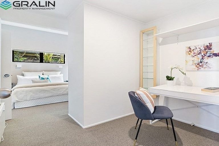 Photo of property in 52 Takahe Road, Titirangi, Auckland, 0604