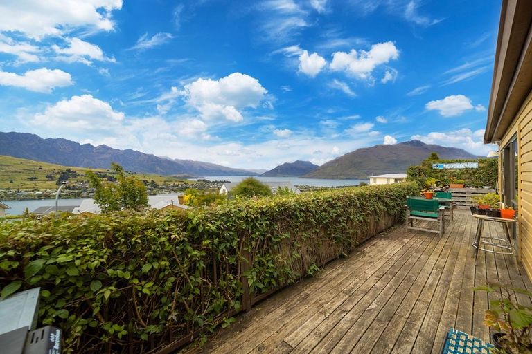Photo of property in 79 Hensman Road, Queenstown, 9300