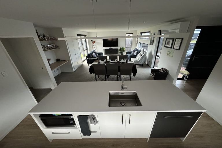 Photo of property in 30 Marcoola Drive, Rolleston, 7614