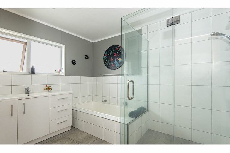 Photo of property in 66 Fairway Drive, Te Kamo, Whangarei, 0112