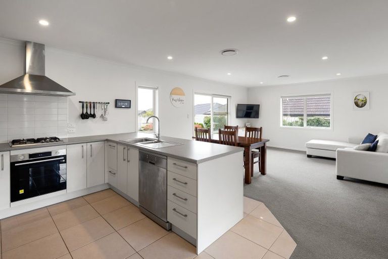 Photo of property in 4 Rose Berry Crescent, Flagstaff, Hamilton, 3210