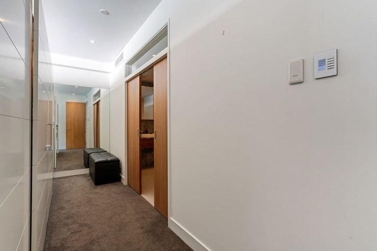 Photo of property in Clyde Quay Wharf, 3b/1 Clyde Quay Wharf, Te Aro, Wellington, 6011