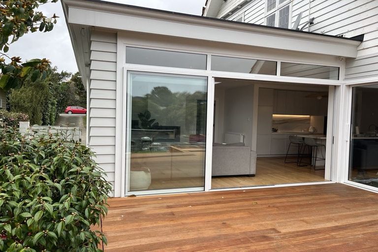 Photo of property in 64 Cashmere Avenue, Khandallah, Wellington, 6035