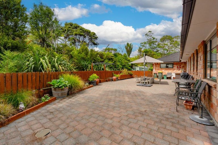 Photo of property in 7d Kitewaho Road, Swanson, Auckland, 0816