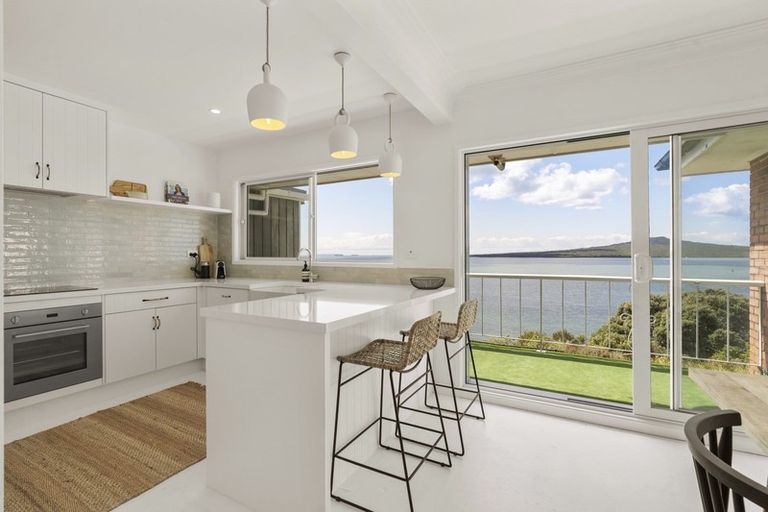 Photo of property in 4/64 Seacliffe Avenue, Belmont, Auckland, 0622