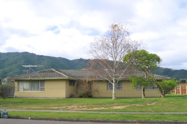 Photo of property in 72 Belvedere Avenue, Waikanae, 5036