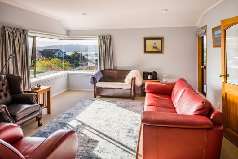 Photo of property in 12 Doon Grove, Papakowhai, Porirua, 5024