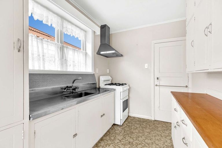 Photo of property in 49 Caius Avenue, Gonville, Whanganui, 4501