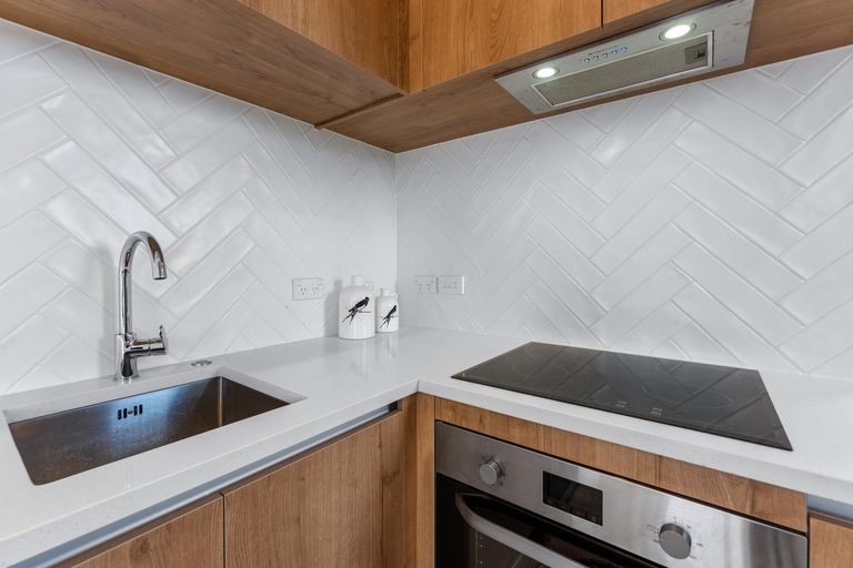 Photo of property in 402/553c Glenfield Road, Glenfield, Auckland, 0629