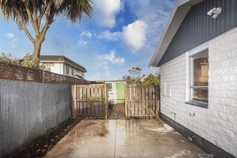 Photo of property in 1/136 Wainoni Road, Avondale, Christchurch, 8061