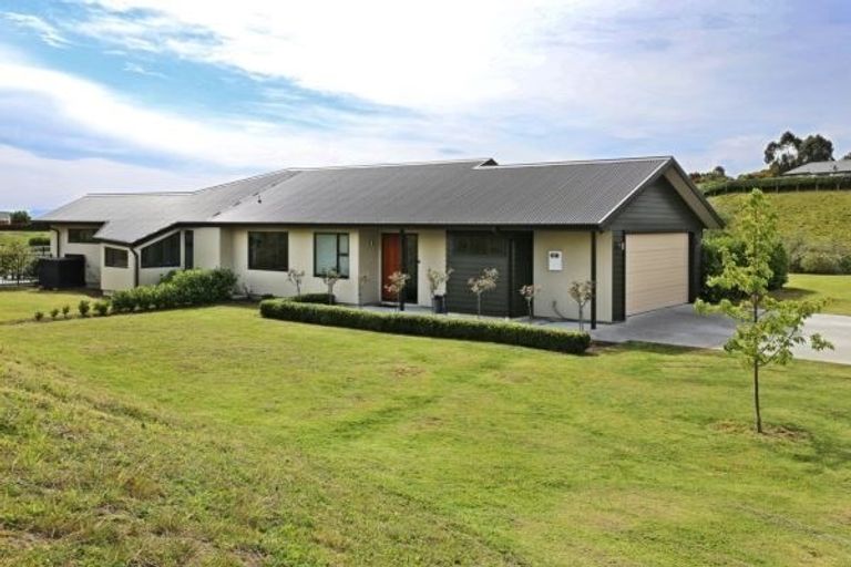 Photo of property in 6 Kempton Park Lane, Havelock North, 4130
