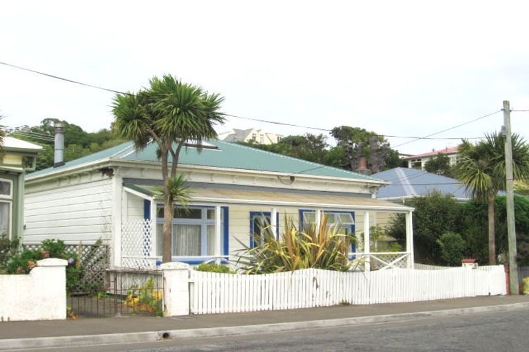 Photo of property in 15 Regent Street, Newtown, Wellington, 6021