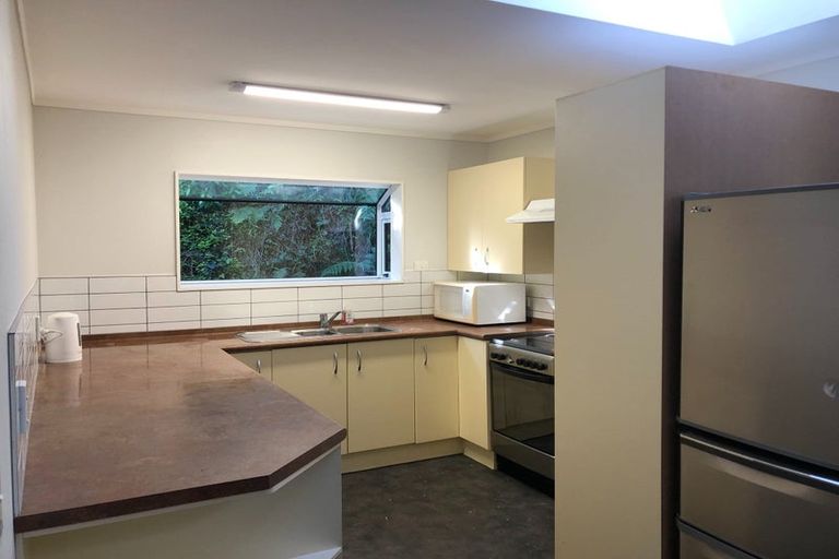 Photo of property in 23 Edgeware Road, Wilton, Wellington, 6012