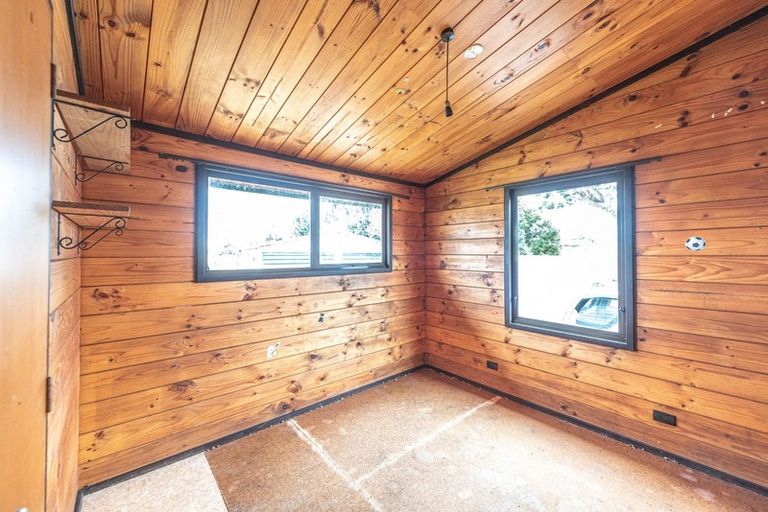 Photo of property in 15 Aranui Avenue, Castlecliff, Whanganui, 4501