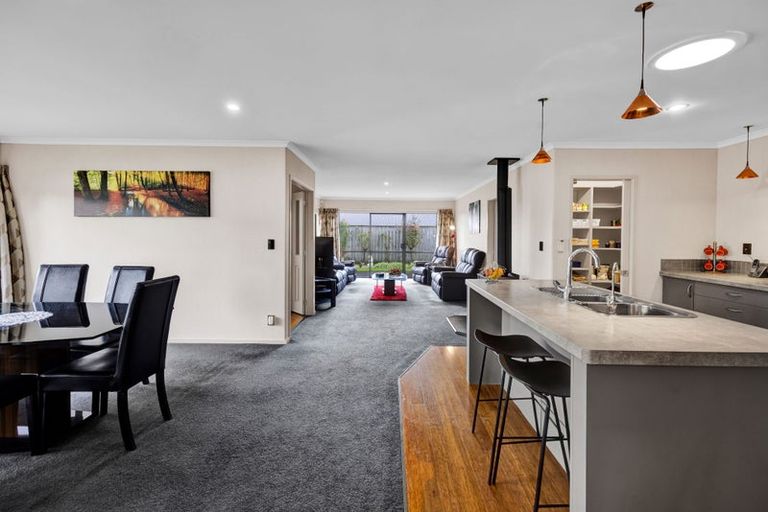 Photo of property in 12b Marlin Terrace, Bell Block, New Plymouth, 4312