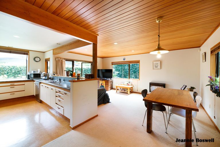 Photo of property in 8 Caccia Birch Lane, Hokowhitu, Palmerston North, 4410