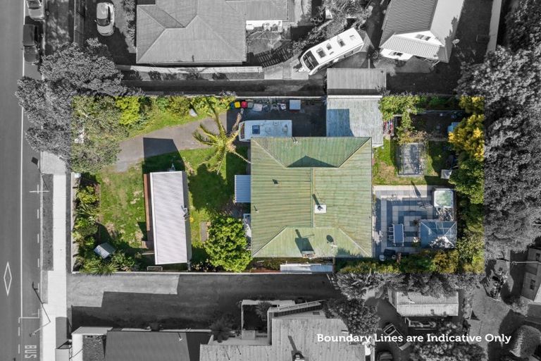 Photo of property in 6 Links Avenue, Mount Maunganui, 3116