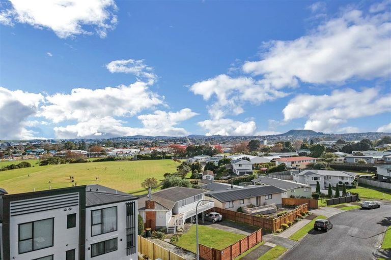 Photo of property in 1 Elizabeth Street, Pakuranga, Auckland, 2010