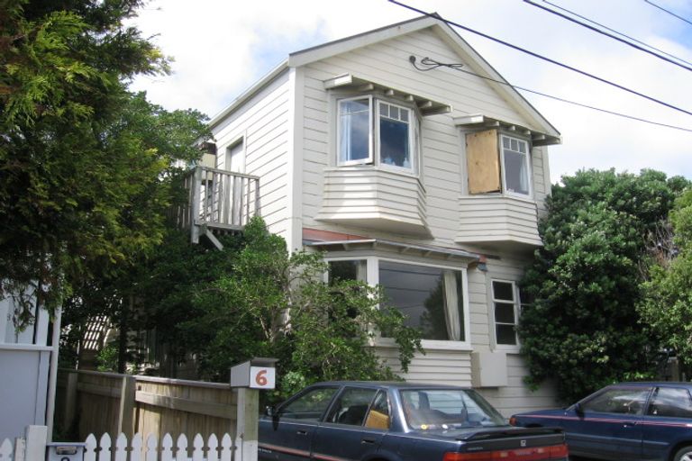 Photo of property in 6 Moir Street, Mount Victoria, Wellington, 6011