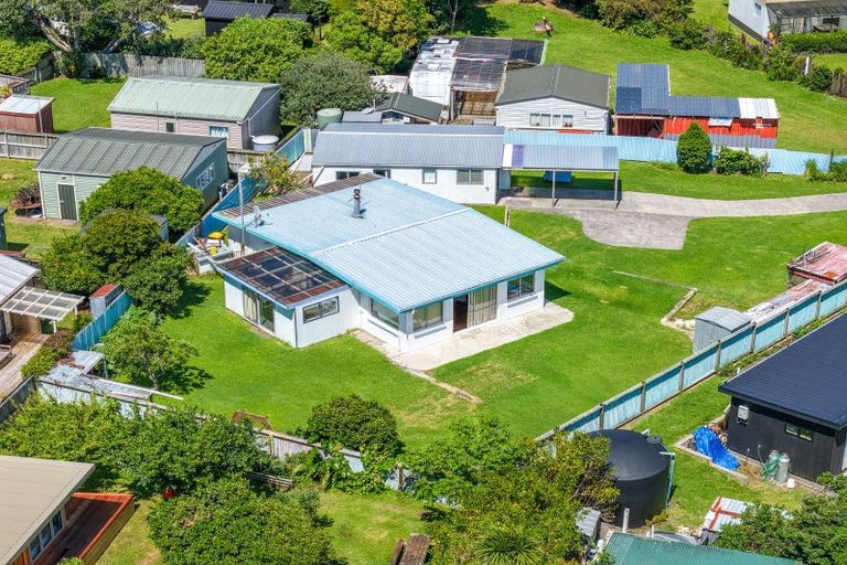 Photo of property in 27 Marlin Place, Whiritoa, Whangamata, 3691