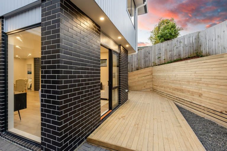 Photo of property in 184a Waimumu Road, Massey, Auckland, 0614