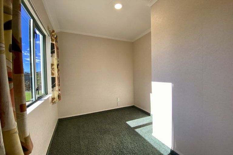 Photo of property in 9 Flemington Place, Taradale, Napier, 4112