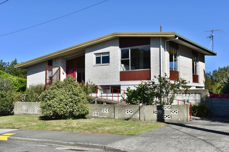 Photo of property in 55 Freemans Road, Otaki, 5512