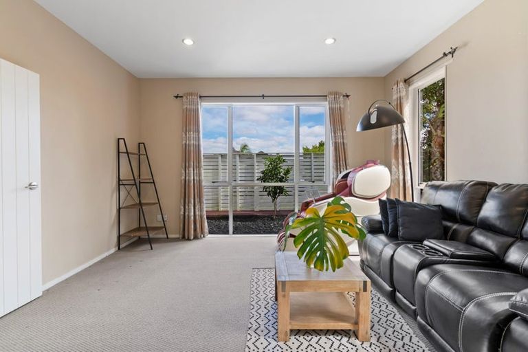Photo of property in 3 Stamford Crescent, Flat Bush, Auckland, 2019