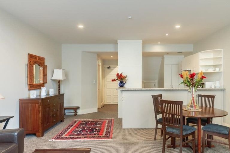 Photo of property in Whitmore Apartments, 7c Stout Street, Wellington Central, Wellington, 6011