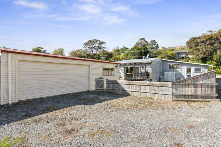 Photo of property in 43 Leinster Avenue, Raumati South, Paraparaumu, 5032